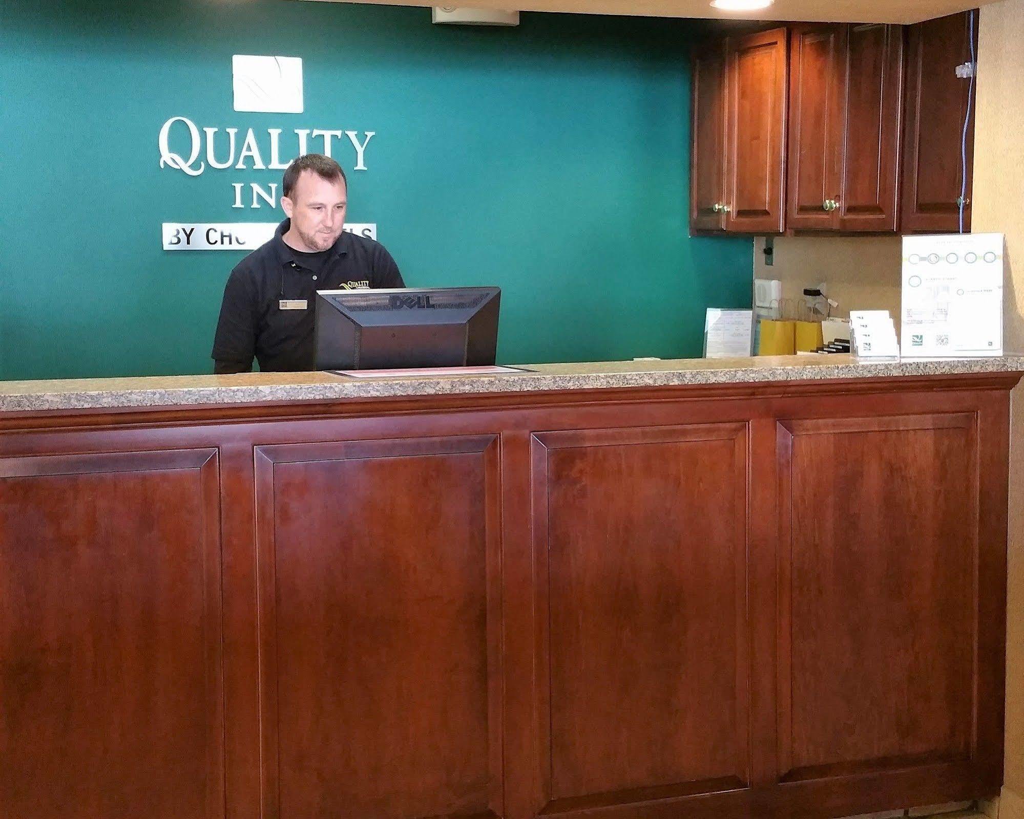 Quality Inn Mystic-Groton Exterior photo